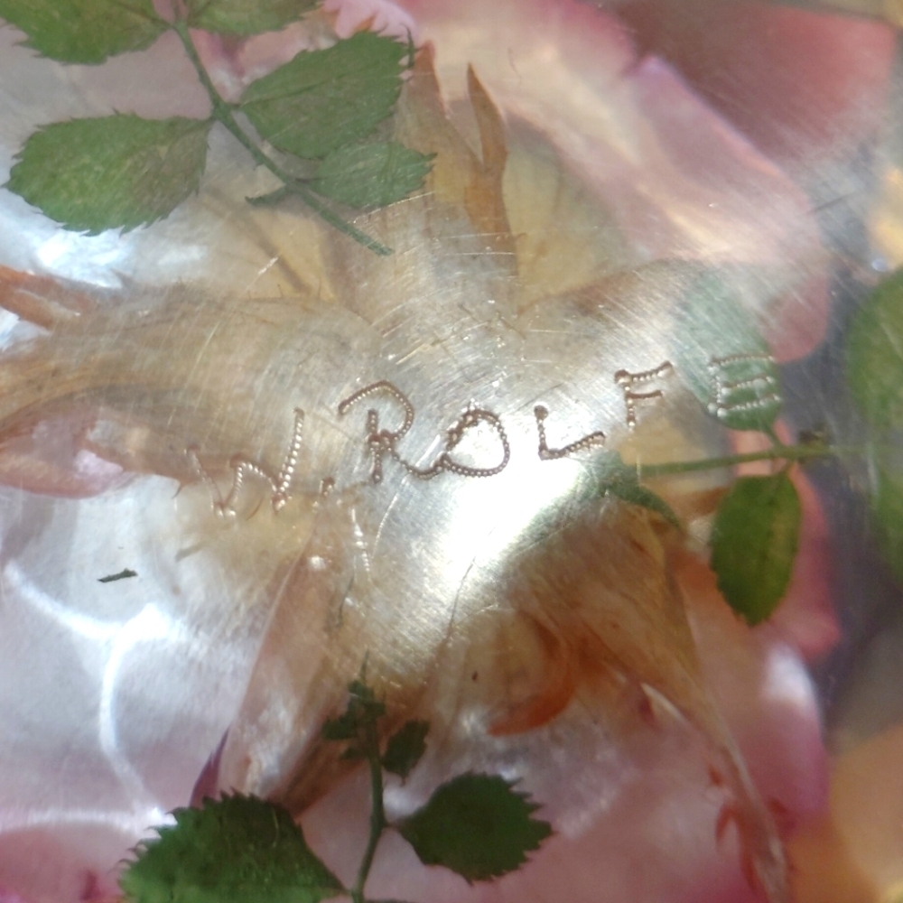 Vintage Rolfe Signed Rose Paperweight Real Flower Preserved Lucite Acrylic Facet - Picture 12 of 15